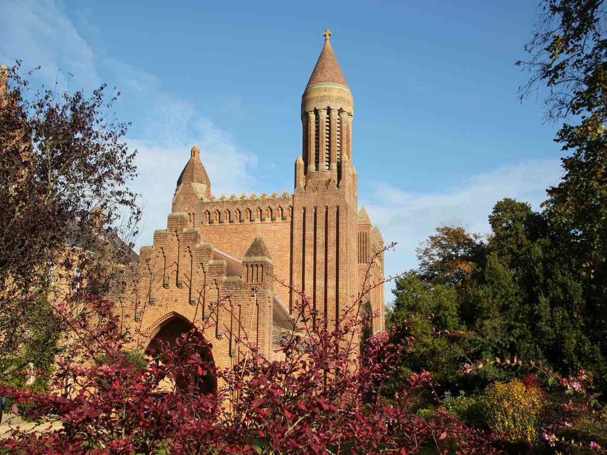 Quarr Abbey visitor image